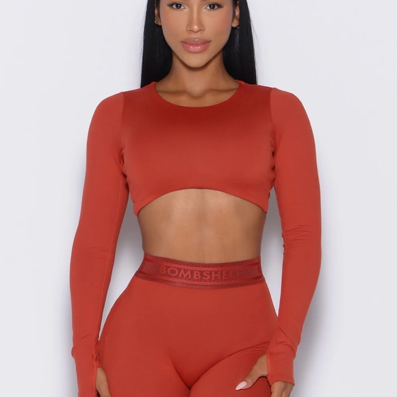 Bombshell Red Open Back Activewear Set - Picture 2 of 3